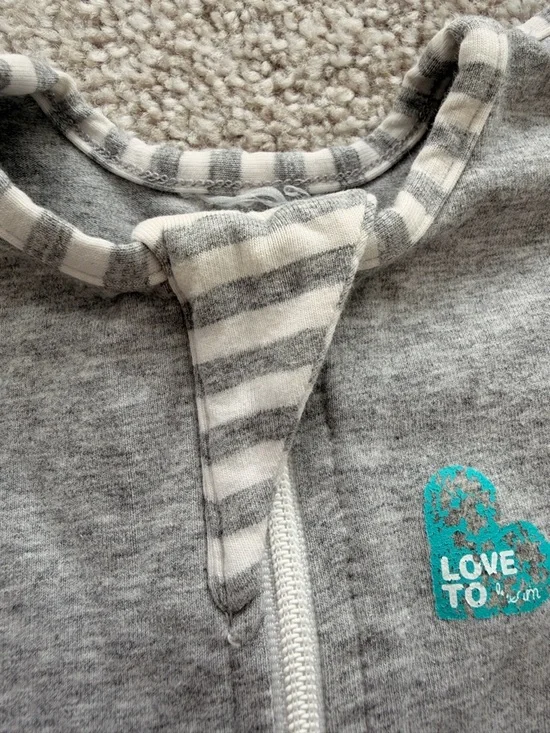 Love to Dream Arms Up Swaddle - Picture 3 of 4